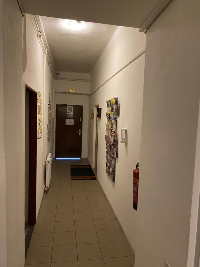 Easy Housing Hostel Praag Buitenkant foto