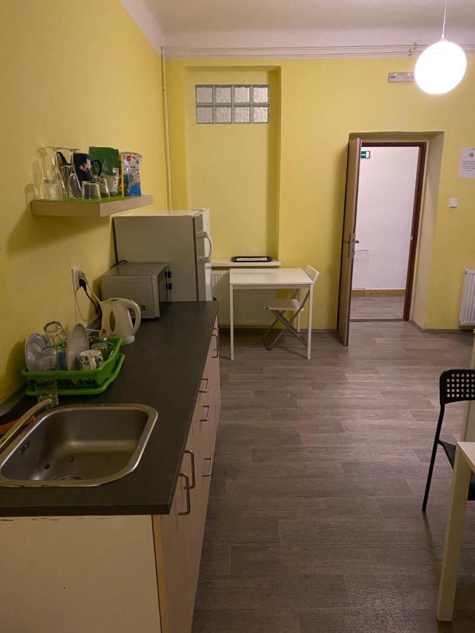 Easy Housing Hostel Praag Buitenkant foto