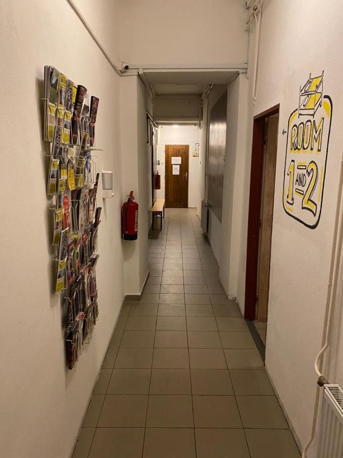 Easy Housing Hostel Praag Buitenkant foto