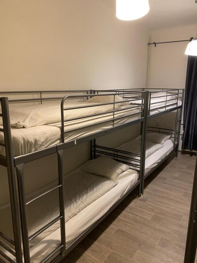 Easy Housing Hostel Praag Buitenkant foto