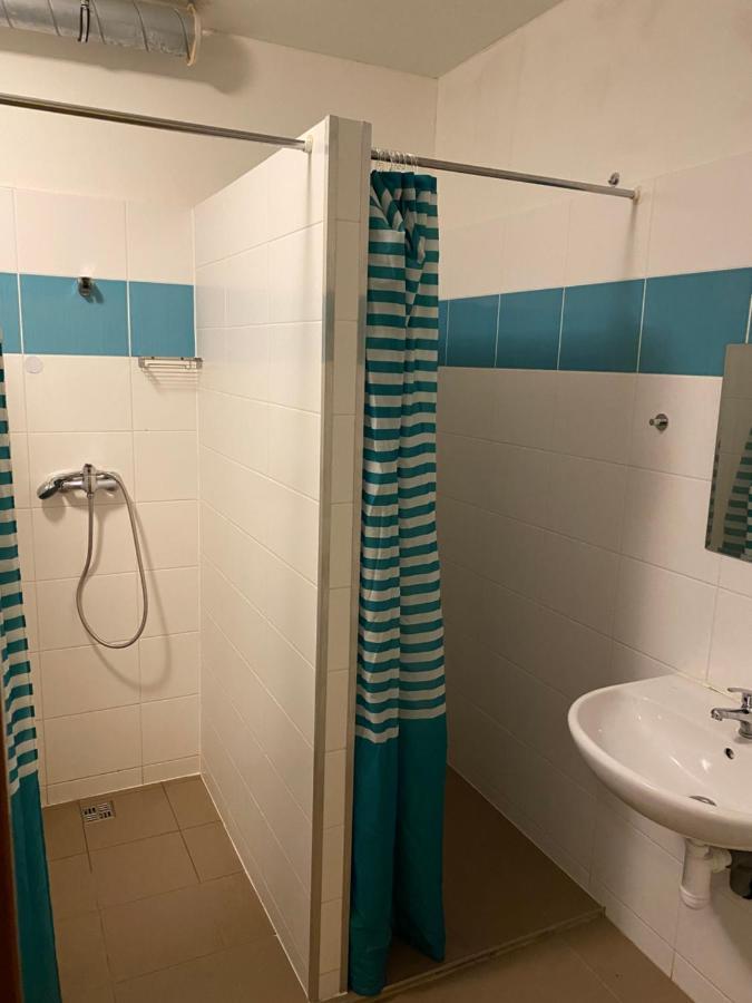 Easy Housing Hostel Praag Buitenkant foto