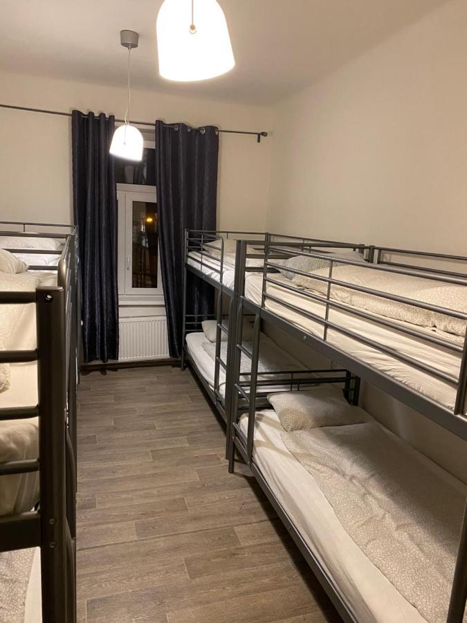 Easy Housing Hostel Praag Buitenkant foto
