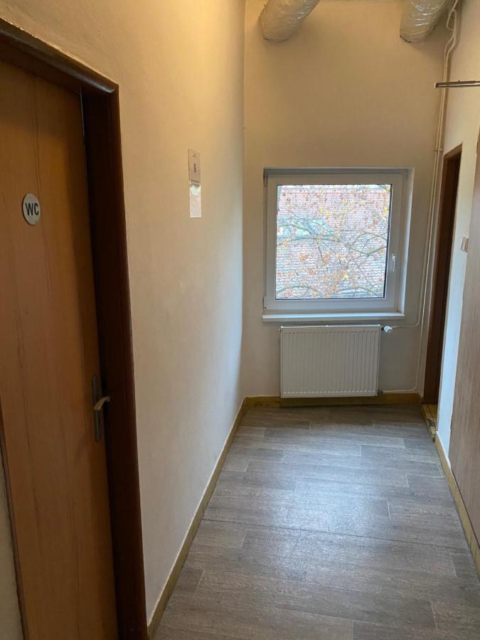 Easy Housing Hostel Praag Buitenkant foto