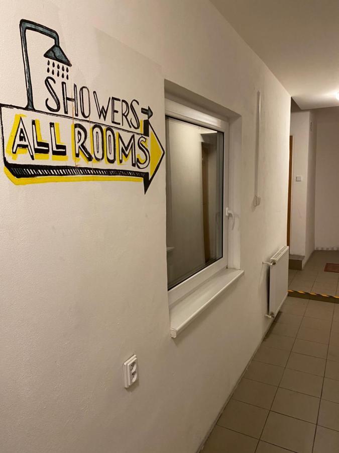 Easy Housing Hostel Praag Buitenkant foto